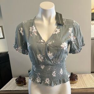 NWT Paper Crane Mint floral cropped peplum top